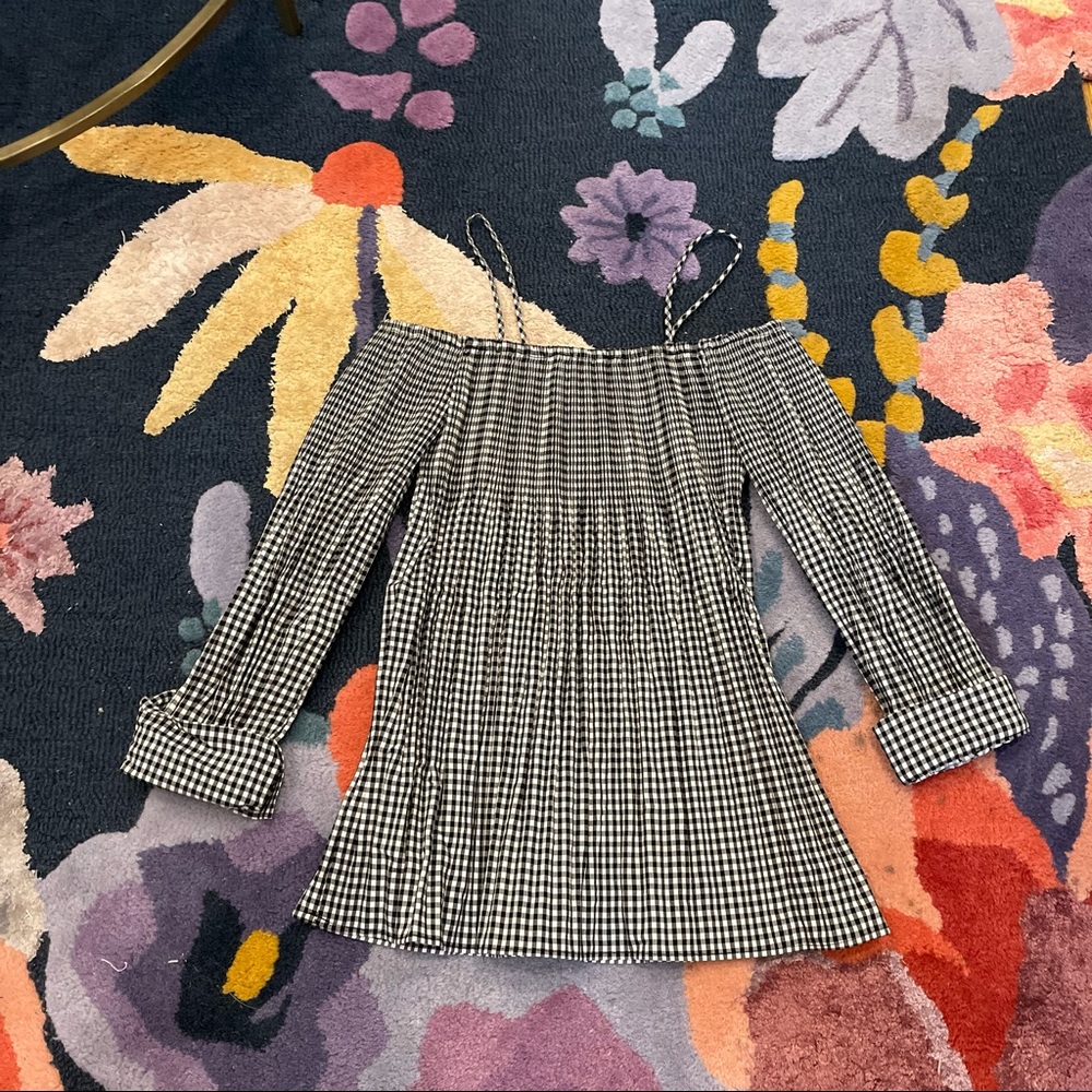 NWOT Zara Off the shoulder crinkle too